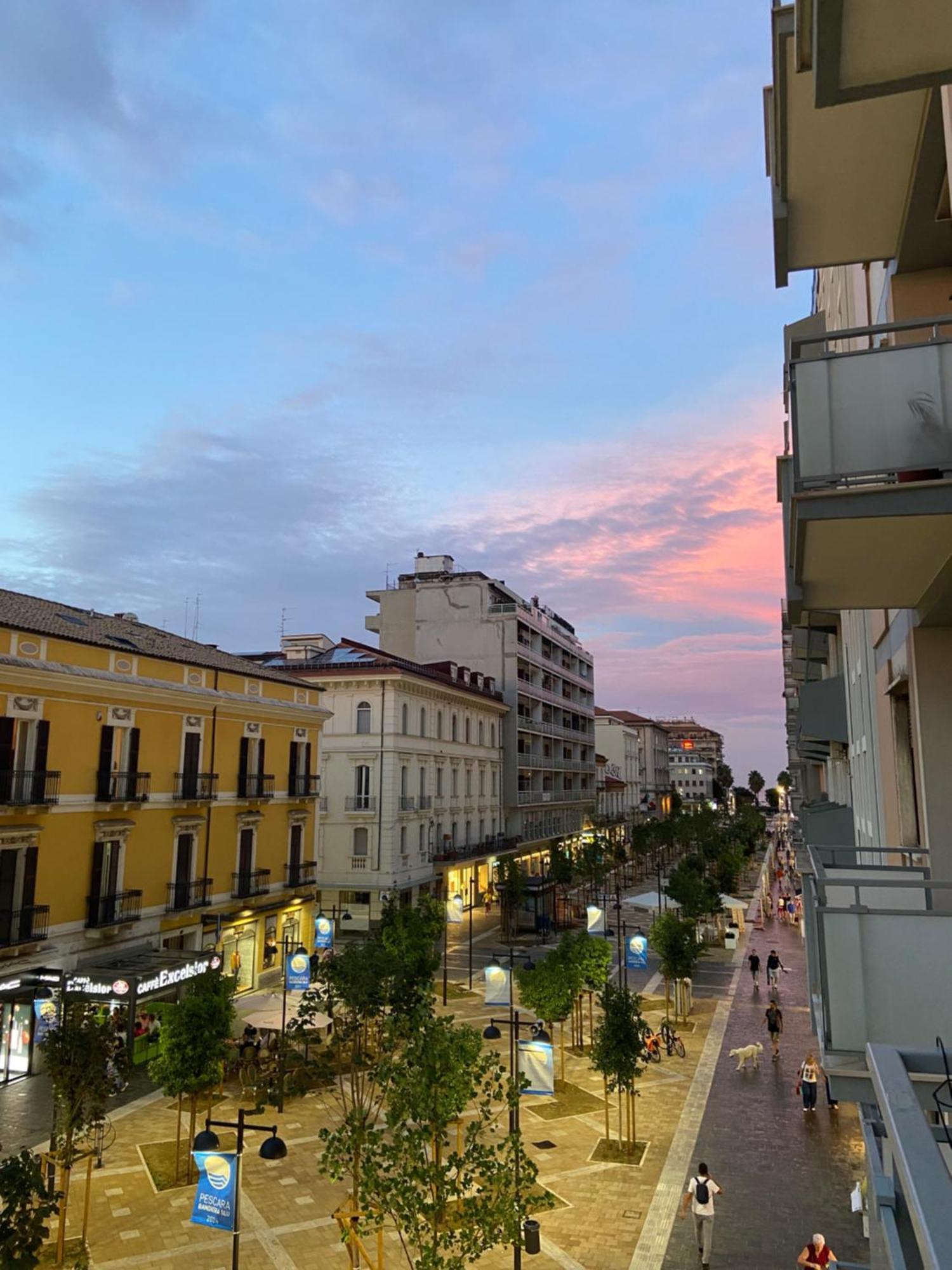 Hope Apartment Pescara Bagian luar foto